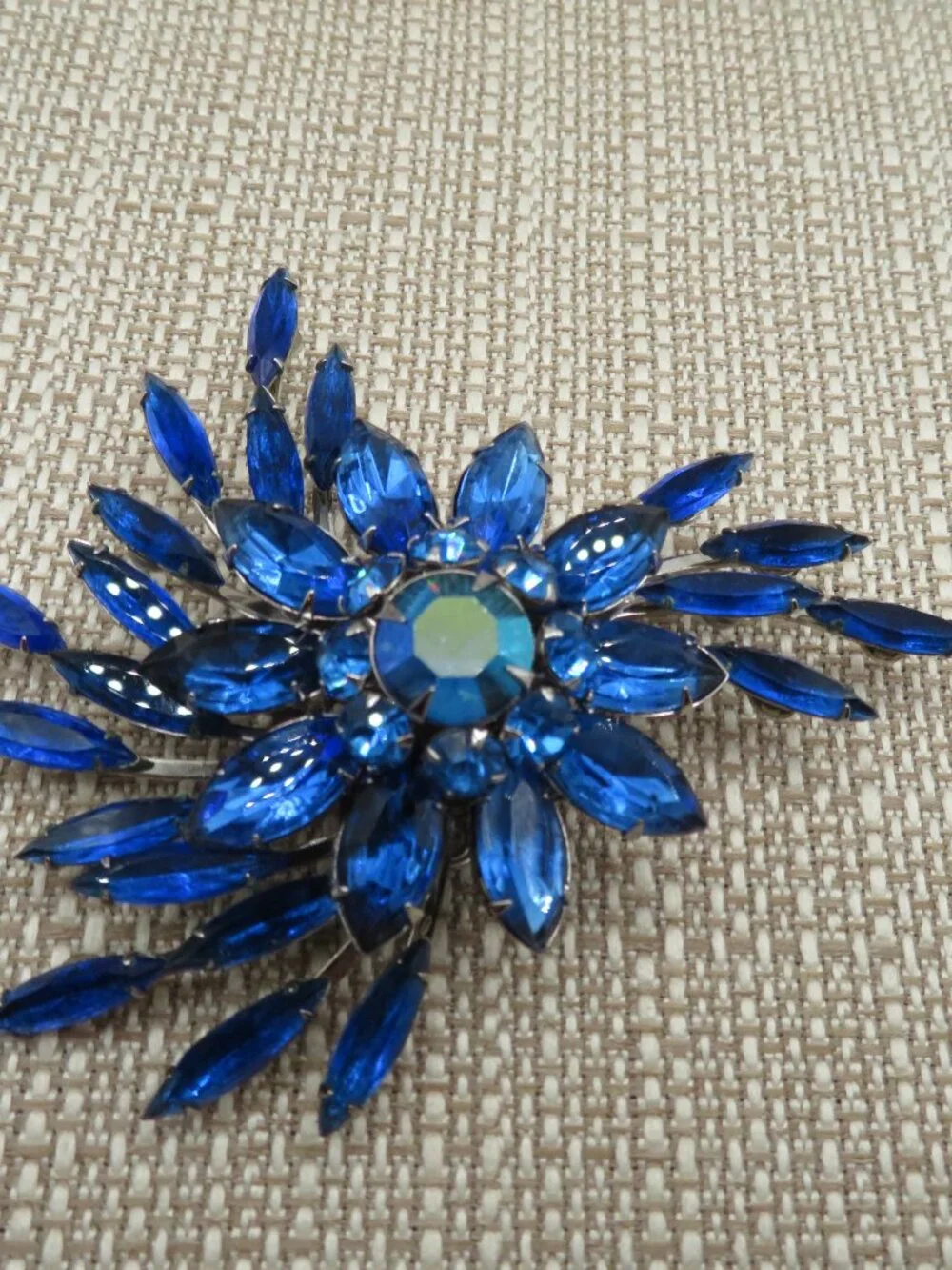 Vintage Judy Lee Electric Blue Spray Brooch